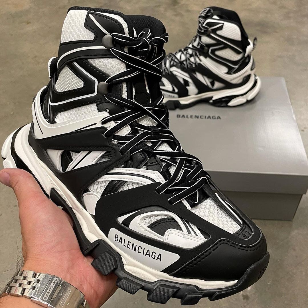 https://palletsliquidate.com/product/balenciaga-shoes-pallets/ balenciaga shoes pallet